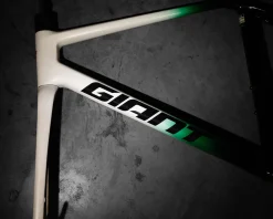 Giant Frames|Holiday Shopping|2026 TCR Advanced Pro Frameset (White/Venom Green) (M)