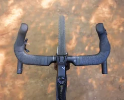 PRO Handlebars|Discover Aero Carbon Gravel Handlebar (Black) (31.8mm) (Carbon) (40cm) (12° Flare)