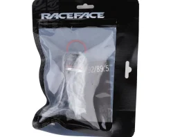 Race Face Bottom Brackets & Parts|BB92 Double Row CINCH Bottom Bracket (Black) (BB89.5/92) (30mm Spindle)